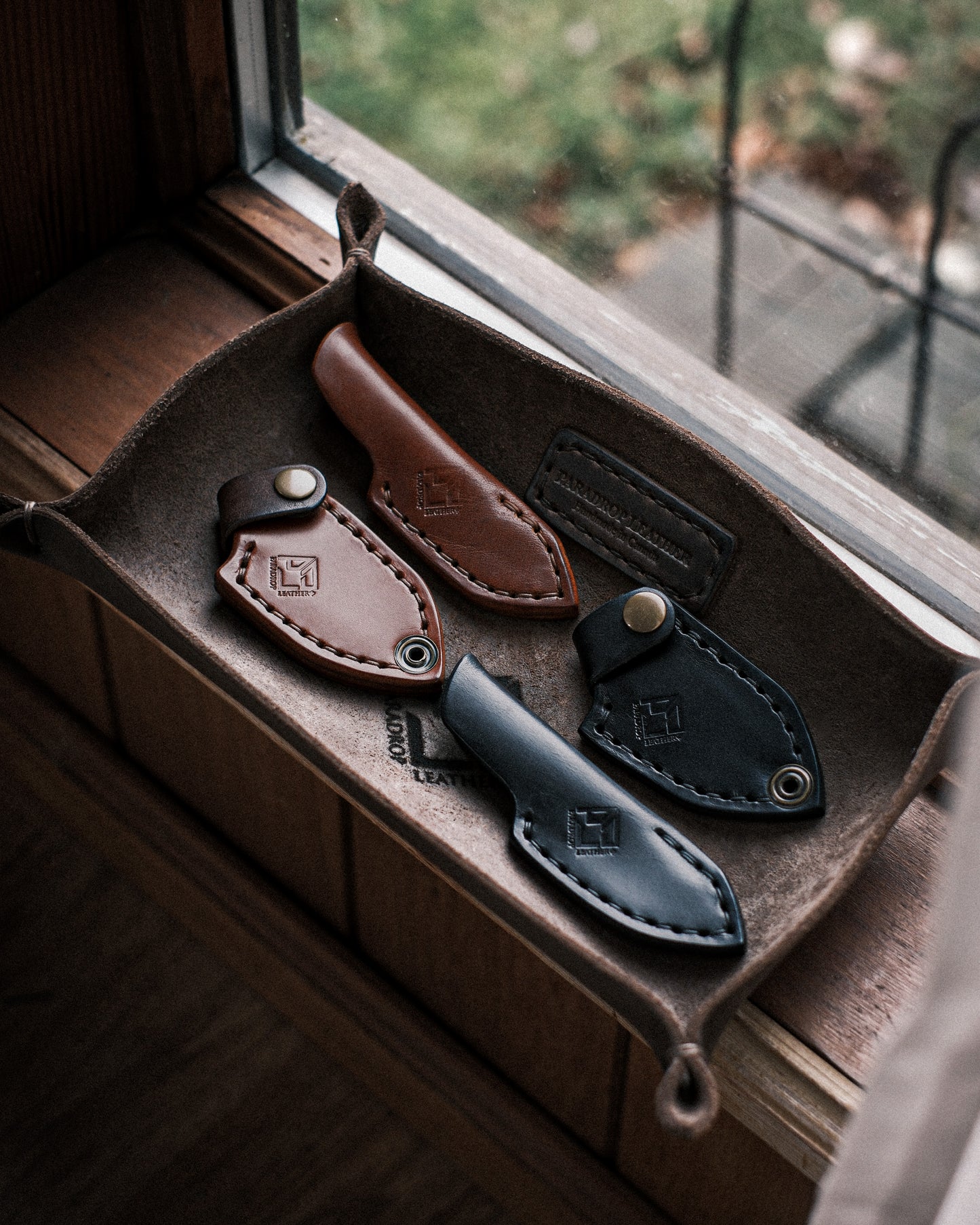 CUSTOM FIXED BLADE SHEATHS